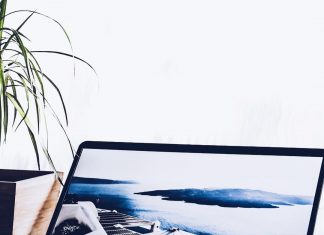 7 Things a Freelancer Must Have While Working at Home Personal Computer
