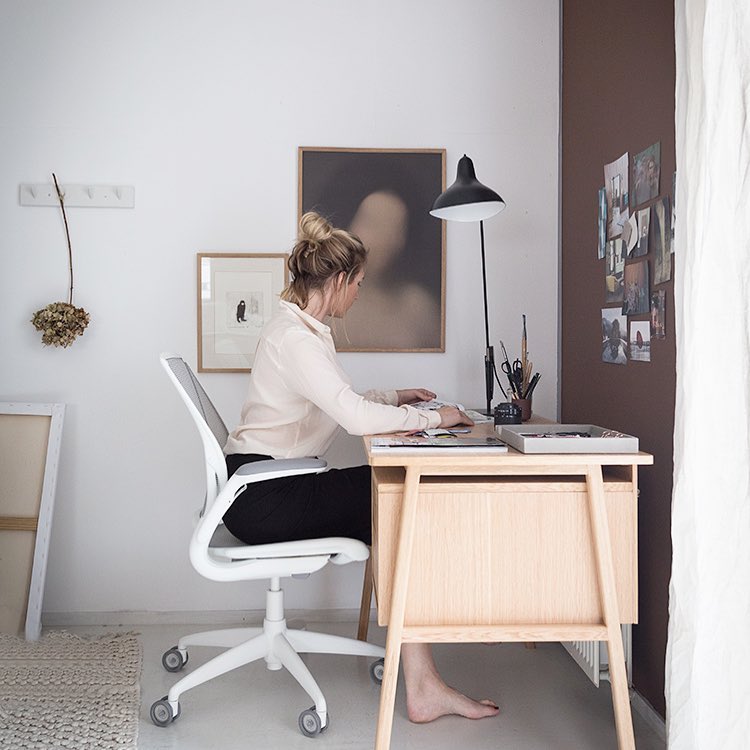 Ergonomic office chair