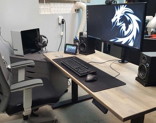 DIY Standing Desk for Office – A Complete Guide (2026) DIY standing desk for office - A completed guide