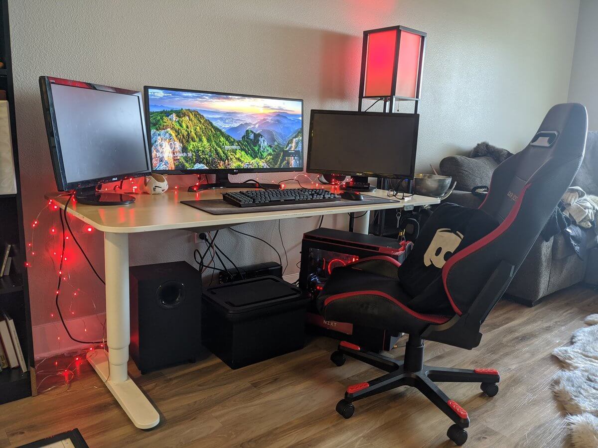 DXRacer gaming chair