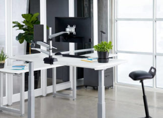 Vari Electric Standing Desk – A Pretty Stable & good choice for tall people Vari electric standing desk image