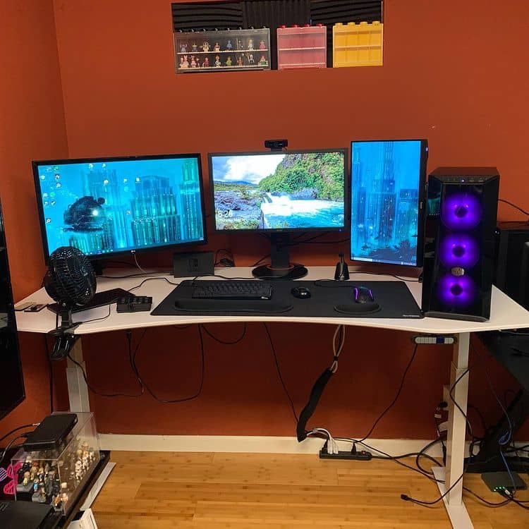 Apex Desk Elite