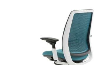 Steelcase Amia Review (2026): the underrated arms-first Steelcase Amia from Steelcase office chair