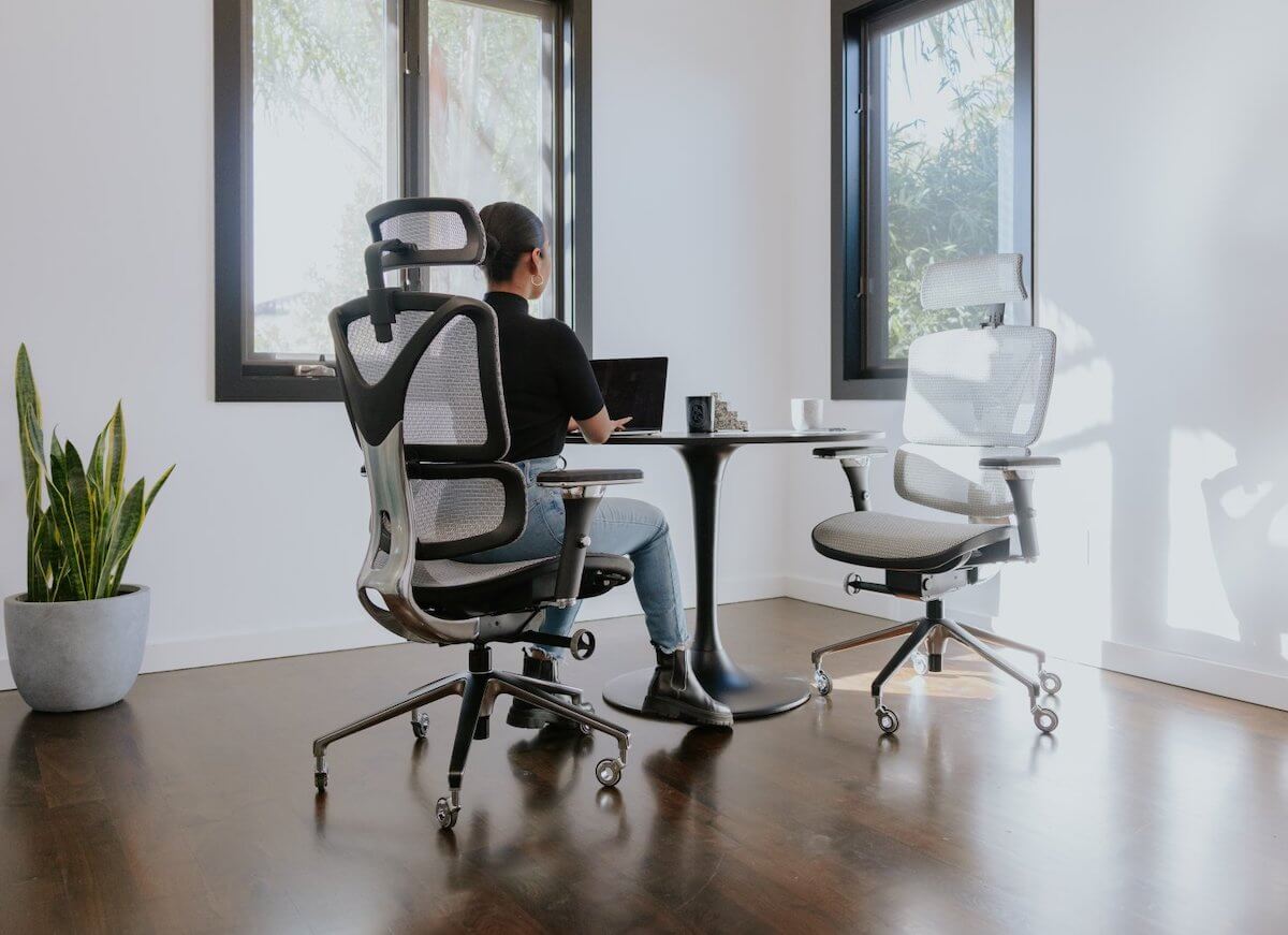 NOUHAUS Ergo3D computer chair