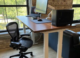 Top 6 best Standing Desks for Petite People with the lowest height range from 22″ The list of best standing desk short people