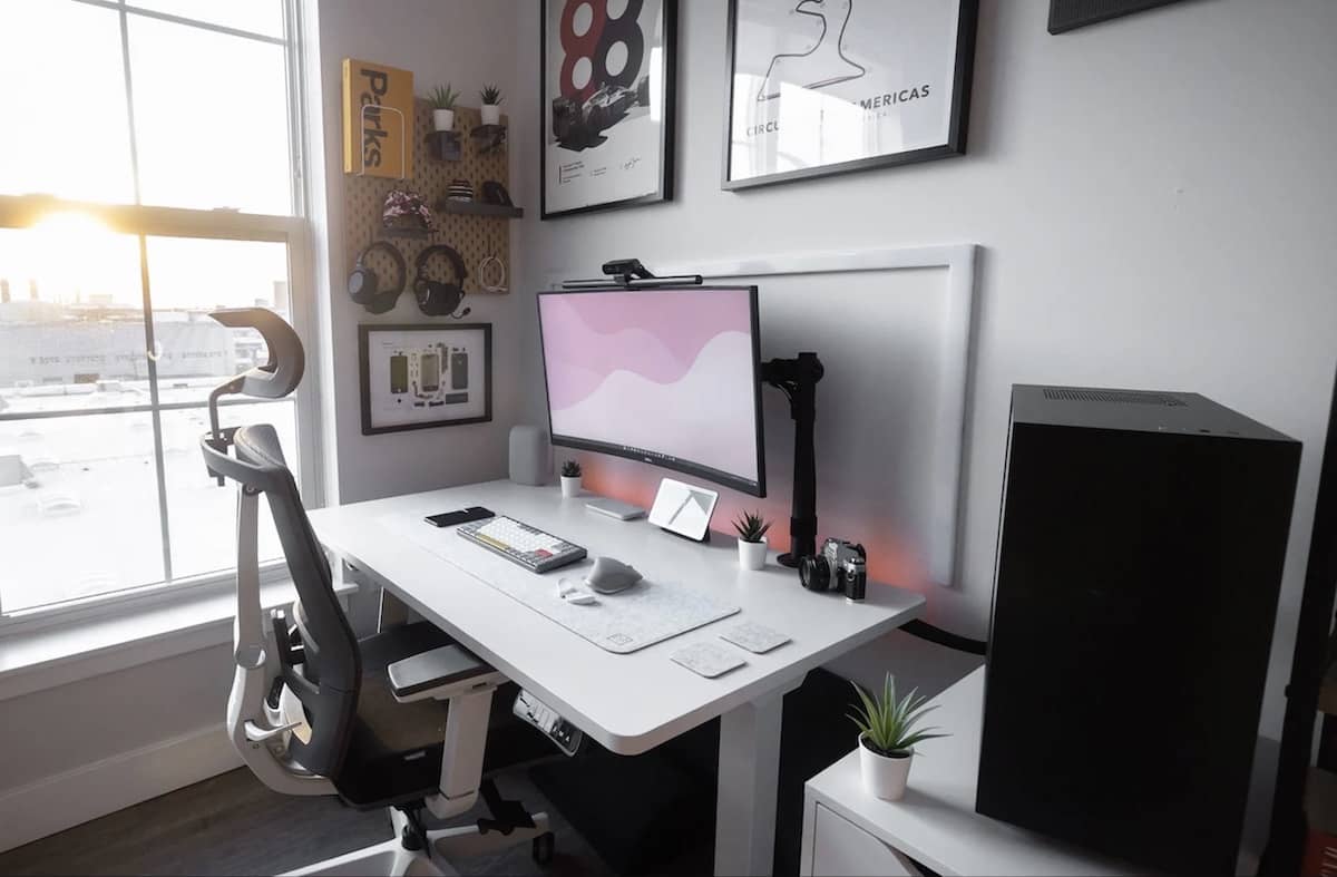 motorized adjustable standing desk