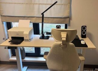 How the Famisky Standing Desk can Spark Joy in You famisky standing desk review