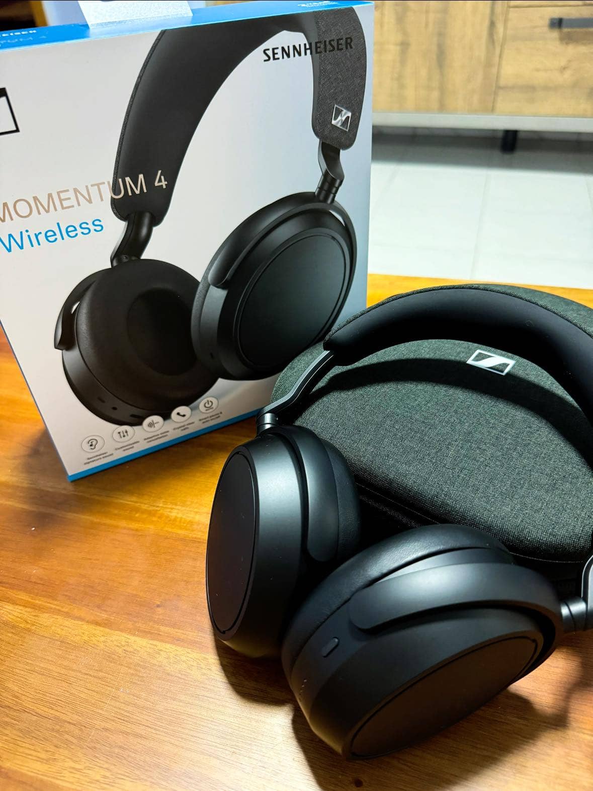 Sennheiser Momentum 4 Wireless