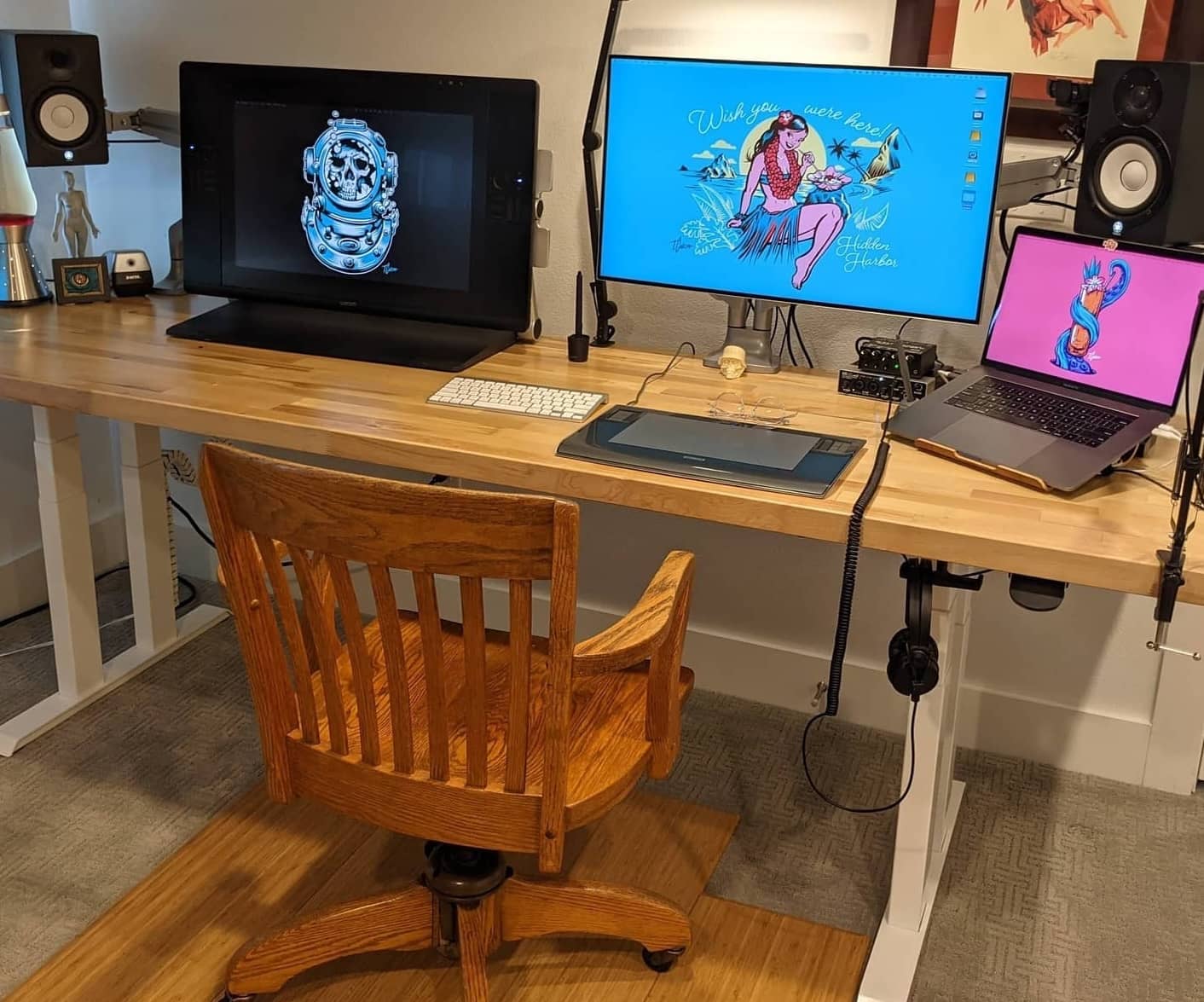 Deskhaus apex